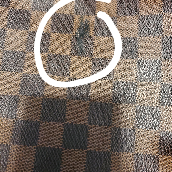 AUTHENTIC LOUIS VUITTON BAG - Picture 11 of 13